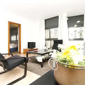 apartment-bright-sagrada-familia.topbarcelonahotels.com/